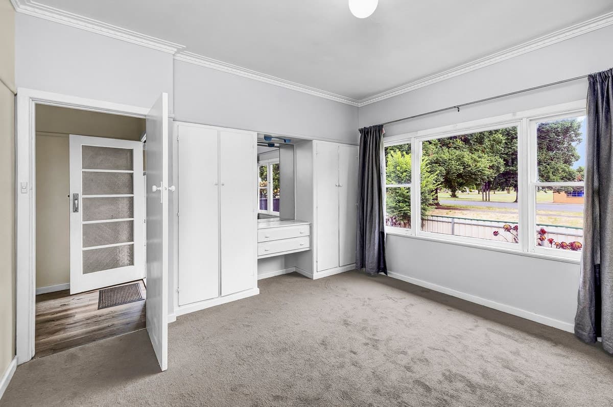 22 Martin Street, Penshurst, VIC, Penshurst - Thumbnail 3