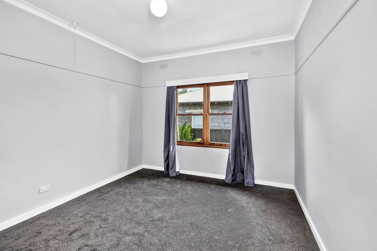 22 Martin Street, Penshurst, VIC, Penshurst - Thumbnail 4