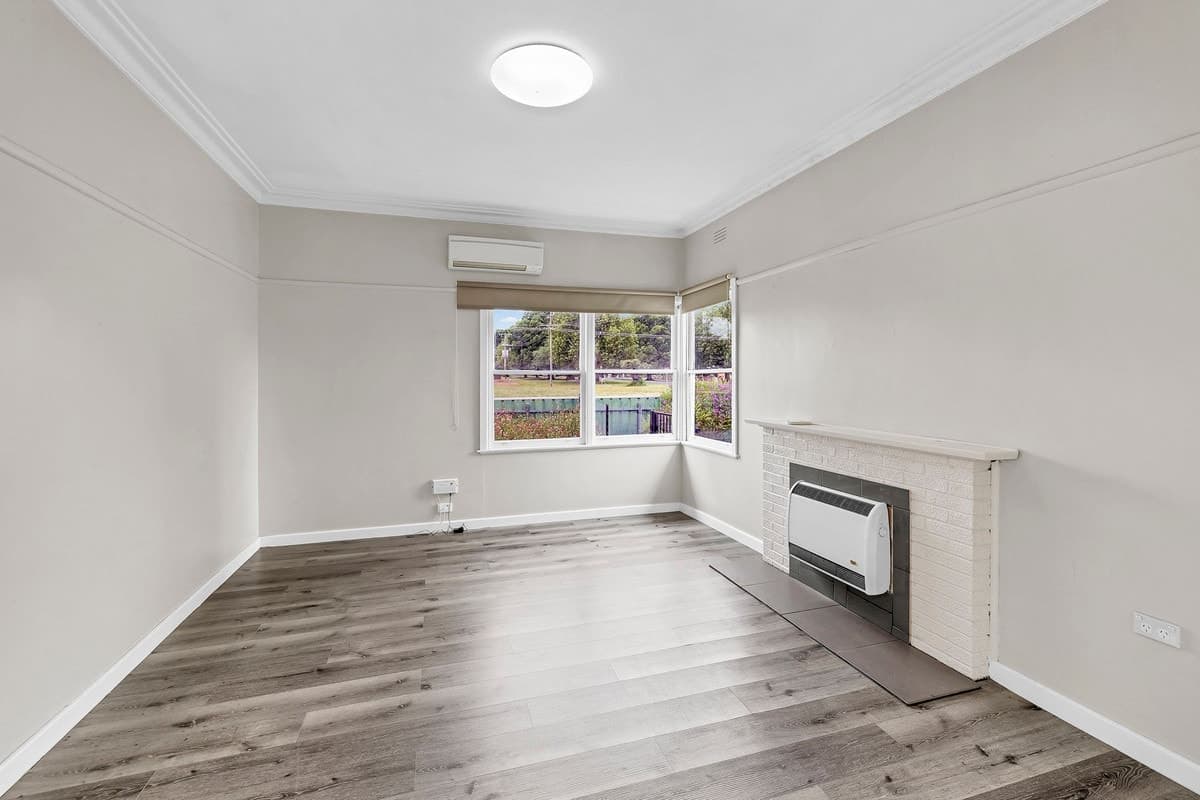 22 Martin Street, Penshurst, VIC, Penshurst - Thumbnail 6