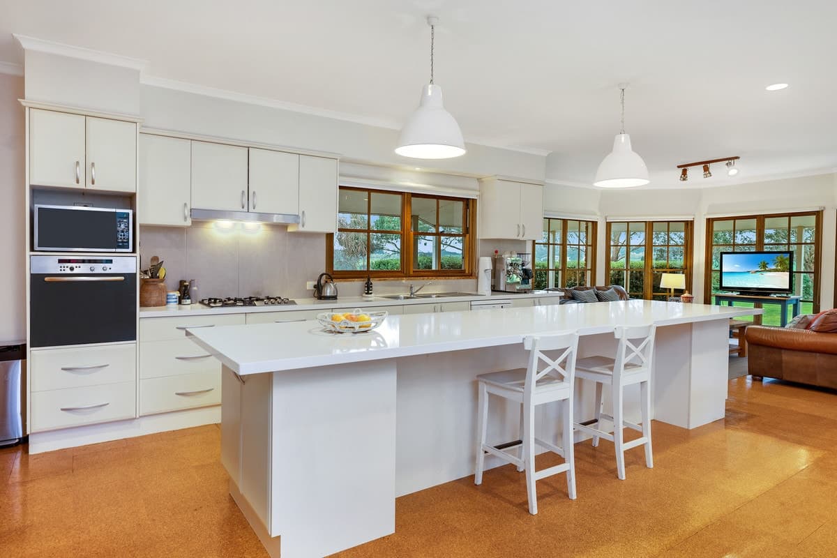 73 Doling Road, Hamilton, VIC, Hamilton - Thumbnail 4