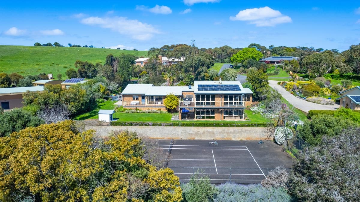 2 Mahogany Place, Warrnambool, VIC, Warrnambool - Thumbnail 2