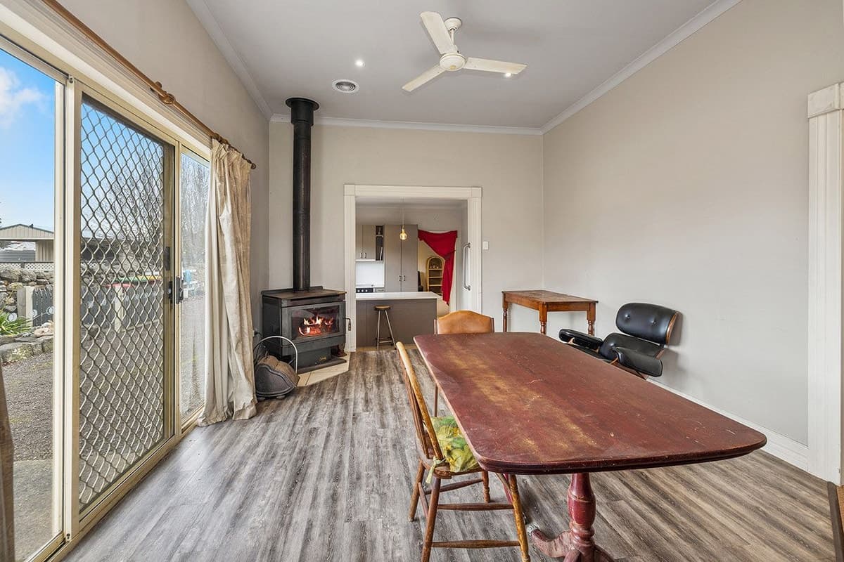 82 Watton Street, Penshurst, VIC, Penshurst - Thumbnail 3
