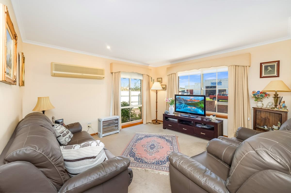 1/25 Baynes Street, Terang, VIC, Terang - Thumbnail 2