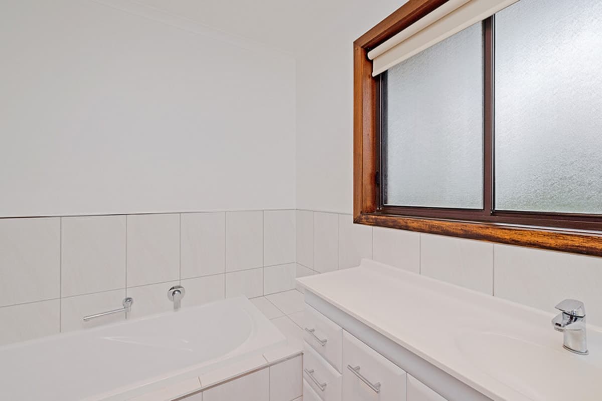 84 Cobb Street, Penshurst, VIC, Penshurst - Thumbnail 8