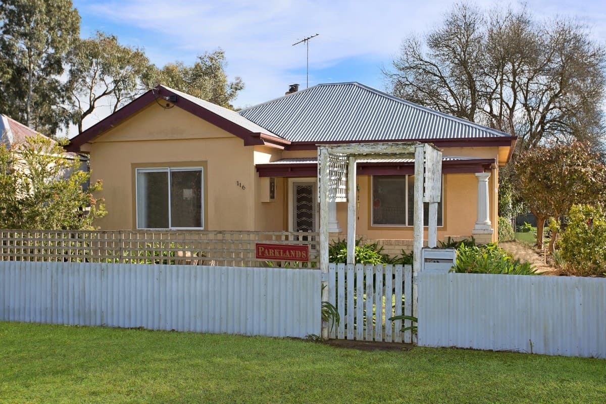 116 Bell Street, Penshurst, VIC, Penshurst - Image 1