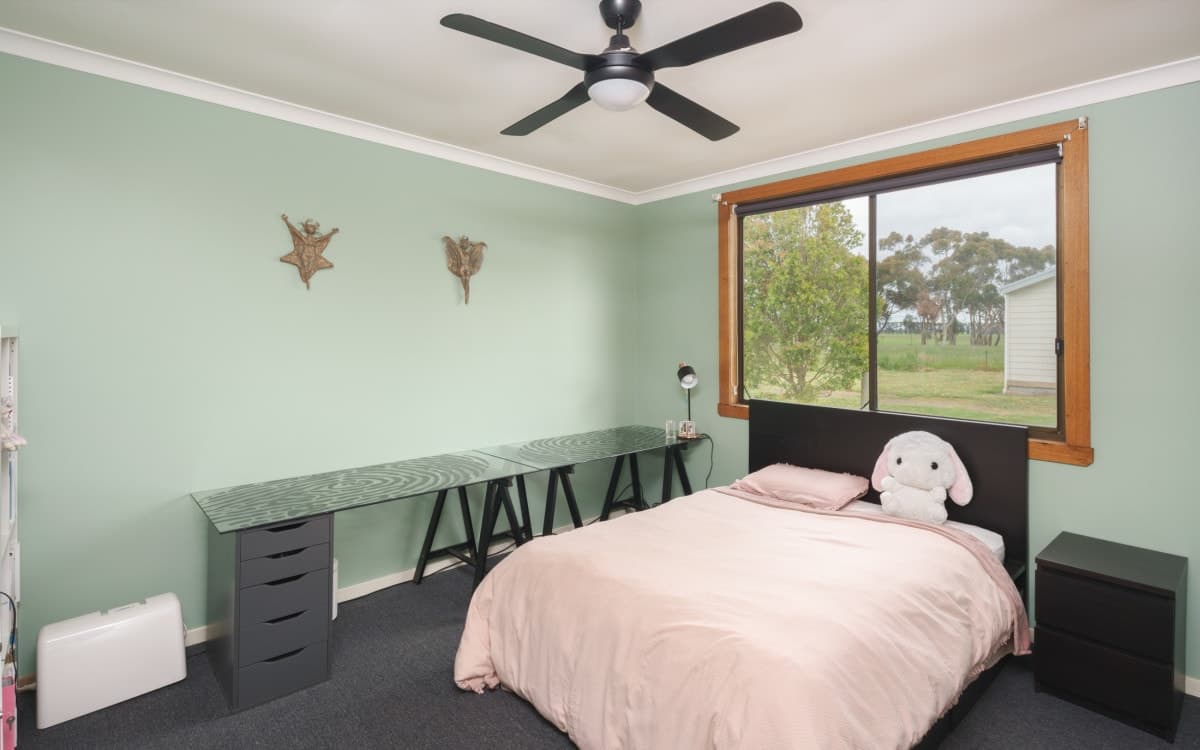 490 Hamilton Highway, Mortlake, VIC, Mortlake - Thumbnail 7
