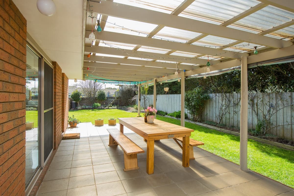 18 Balmoral Road, Warrnambool, VIC, Warrnambool - Thumbnail 3