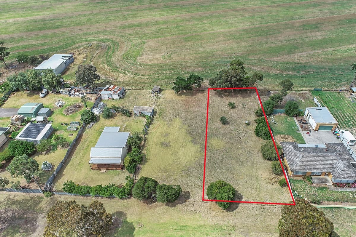 26 New Station Street, Cressy, VIC, Cressy - Thumbnail 2
