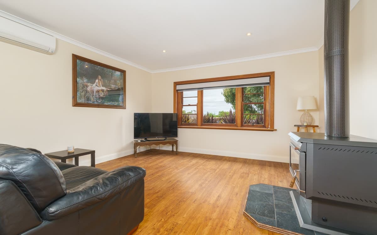 74 Wall Street, Camperdown, VIC, Camperdown - Thumbnail 2
