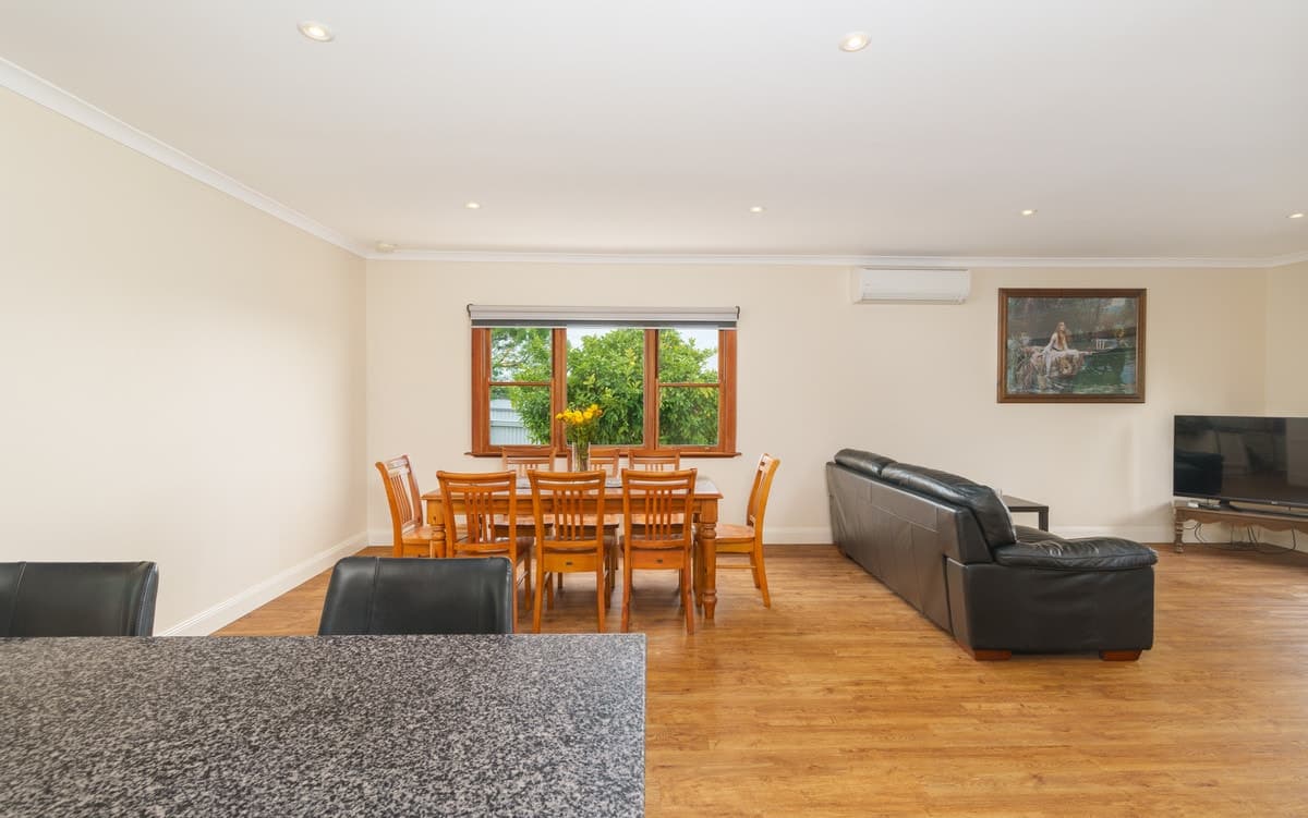 74 Wall Street, Camperdown, VIC, Camperdown - Thumbnail 3
