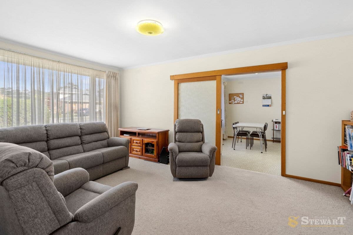 13 Toorak Crescent, Colac, VIC, Colac - Thumbnail 5