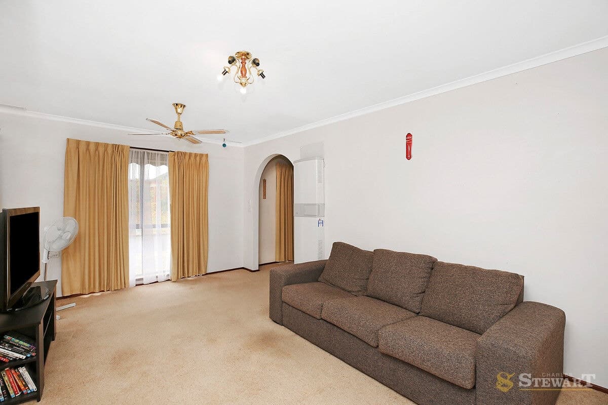 86 Jennings Street, Colac, VIC, Colac - Thumbnail 2