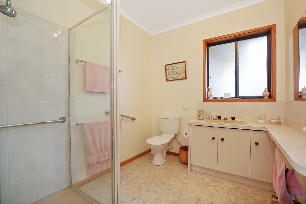 28 McDonald Drive, Winchelsea, VIC, Winchelsea - Thumbnail 5