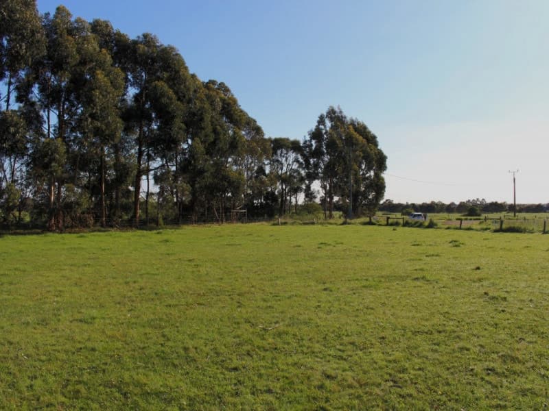 42 & 43 Aireys Street, Elliminyt, VIC, Elliminyt - Thumbnail 2