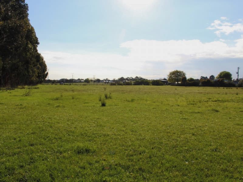 42 & 43 Aireys Street, Elliminyt, VIC, Elliminyt - Thumbnail 6