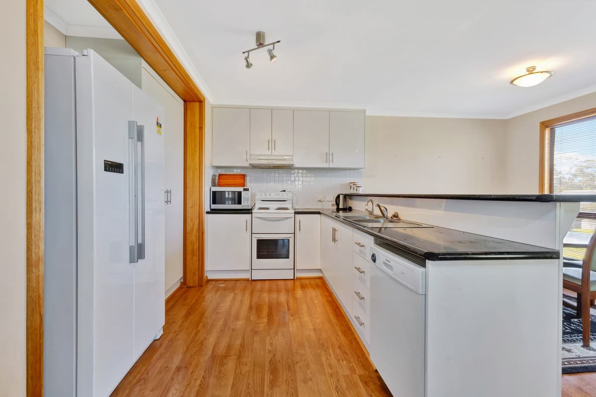 65 Greenham Street, Dartmoor, VIC, Dartmoor - Thumbnail 6
