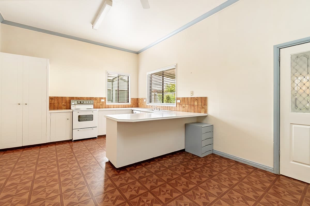 38 Burchett Street, Penshurst, VIC, Penshurst - Thumbnail 3