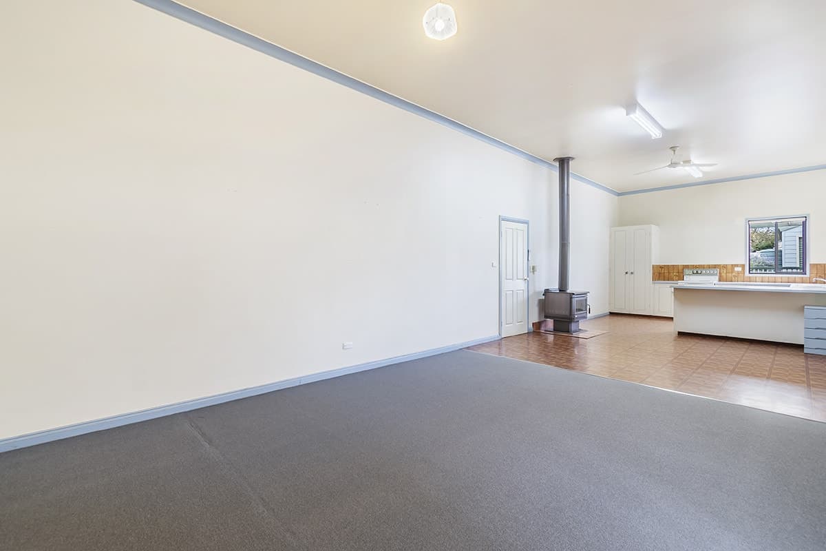 38 Burchett Street, Penshurst, VIC, Penshurst - Thumbnail 5