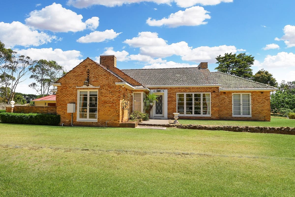 "Troon" 279 Finns Road, Toolong, VIC, Toolong - Image 1