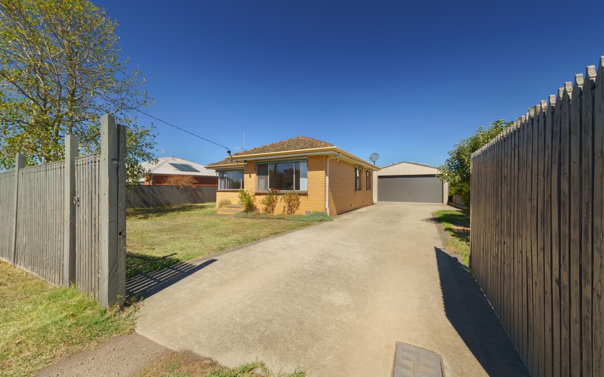 3 Stirling Street, Cobden, VIC, Cobden - Thumbnail 8