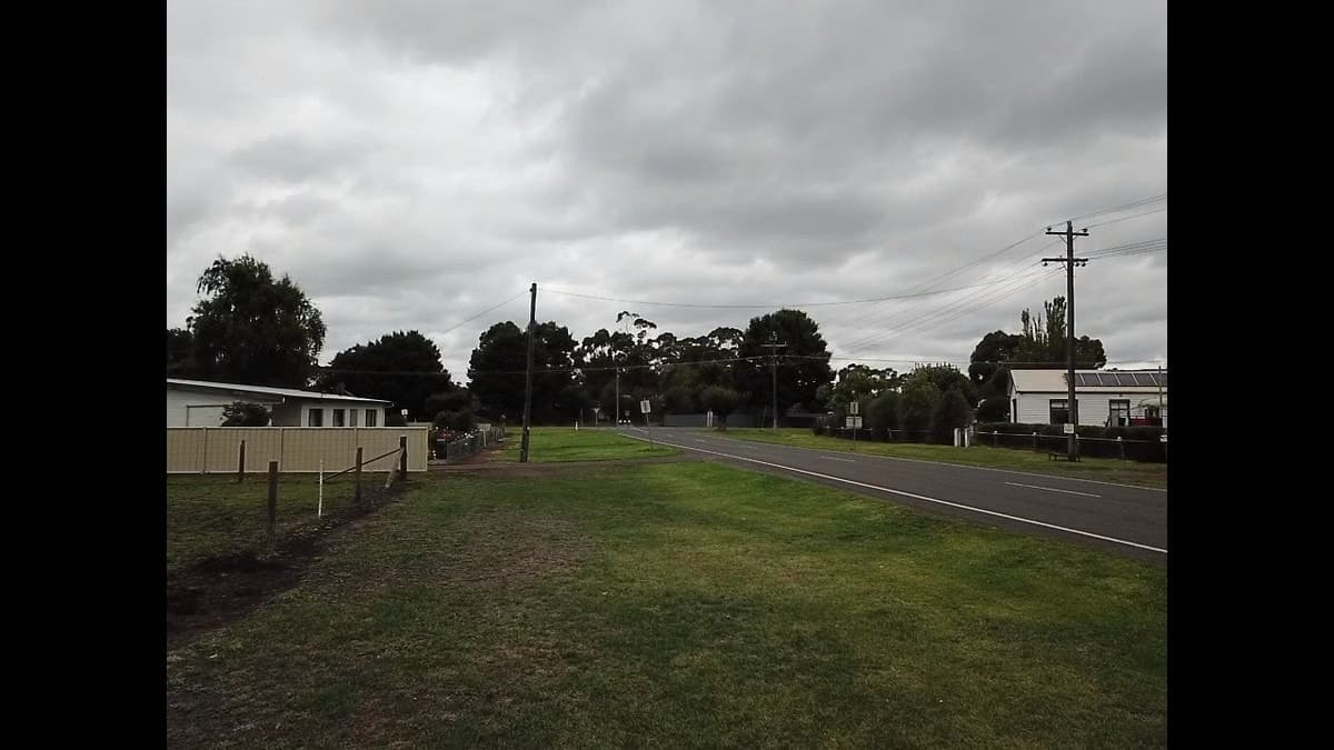 54 Chesswas Street, Penshurst, VIC, Penshurst - Thumbnail 6