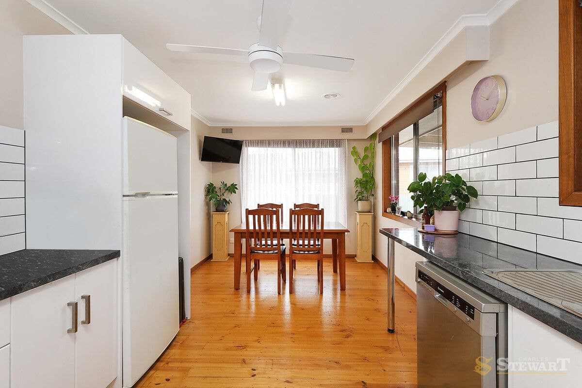10 Fenwick Street, Colac, VIC, Colac - Thumbnail 3