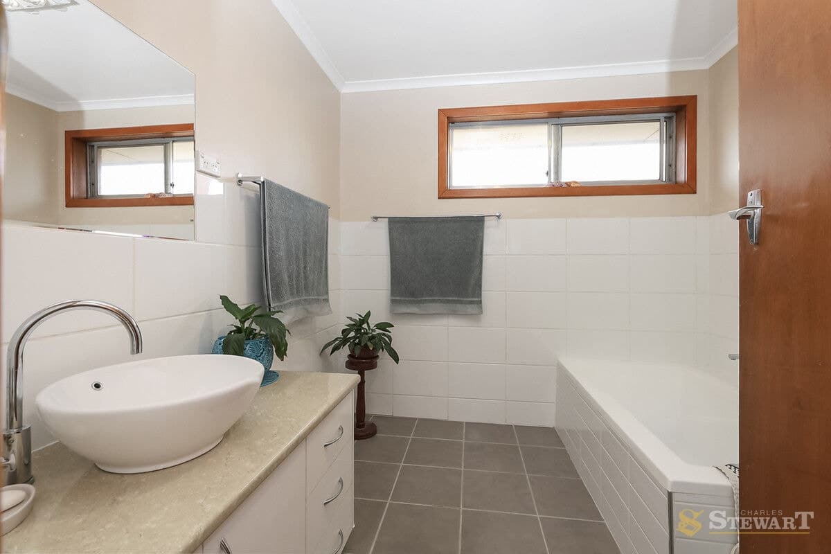 10 Fenwick Street, Colac, VIC, Colac - Thumbnail 5