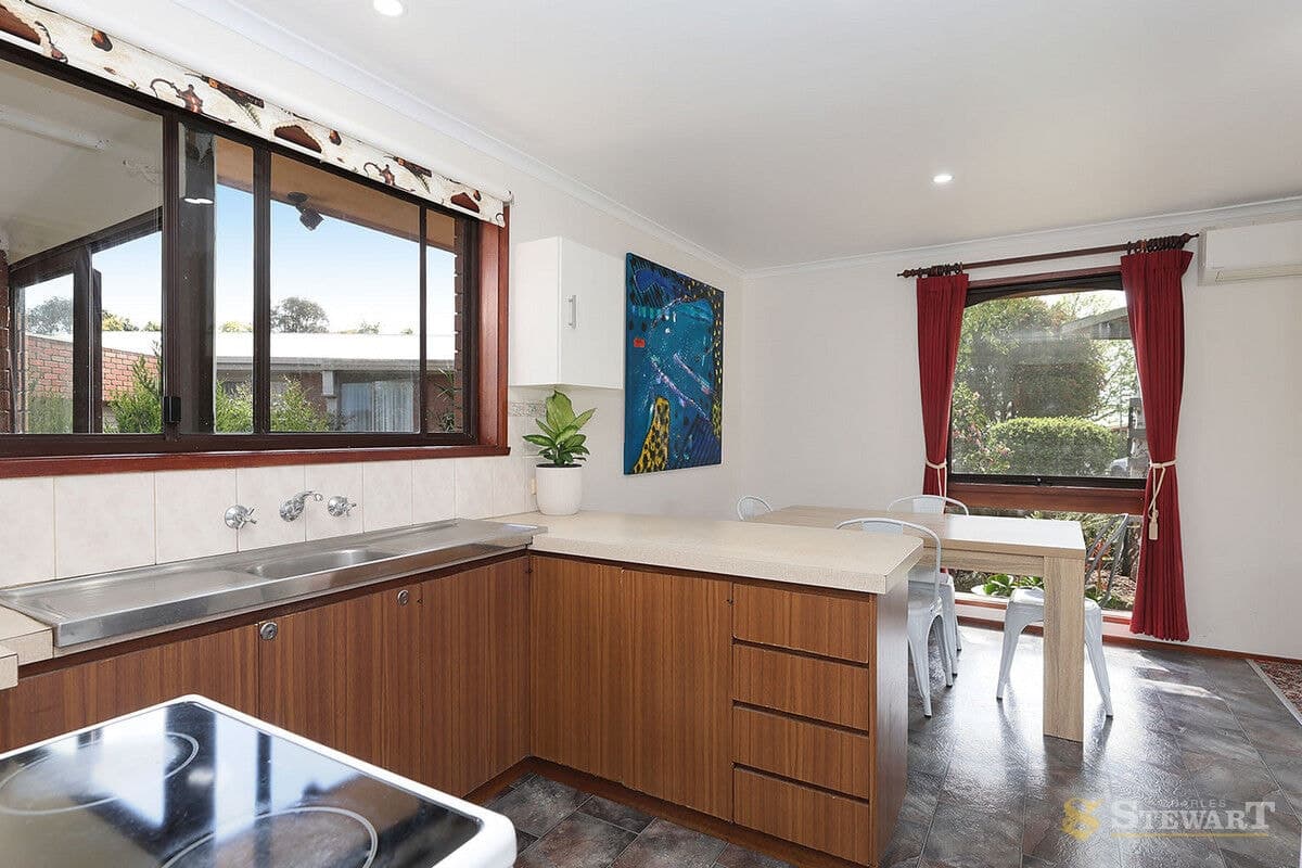 48 Balnagowan Avenue, Colac, VIC, Colac - Thumbnail 4