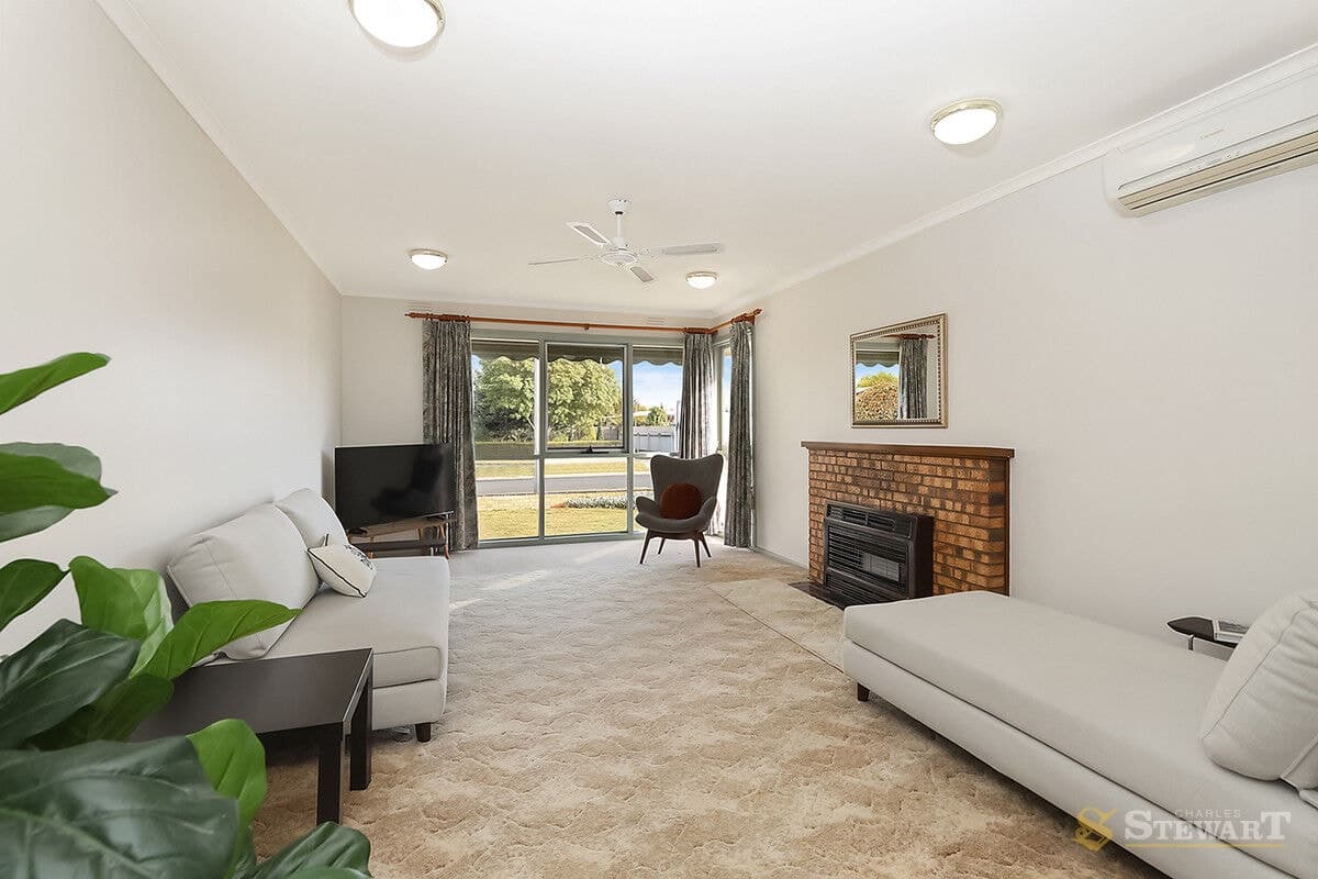 74 Campbell Street, Colac, VIC, Colac - Thumbnail 2