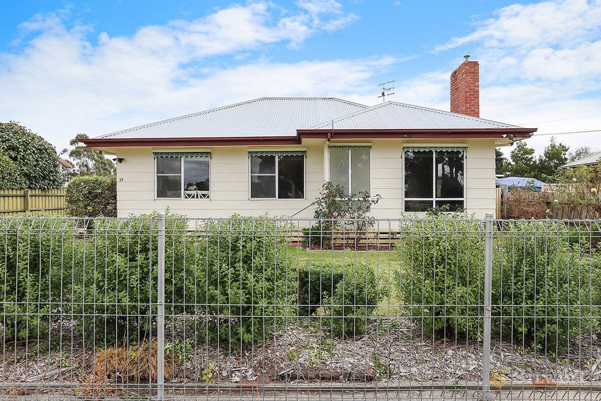 37 Stewart Street, Colac, VIC, Colac - Image 1