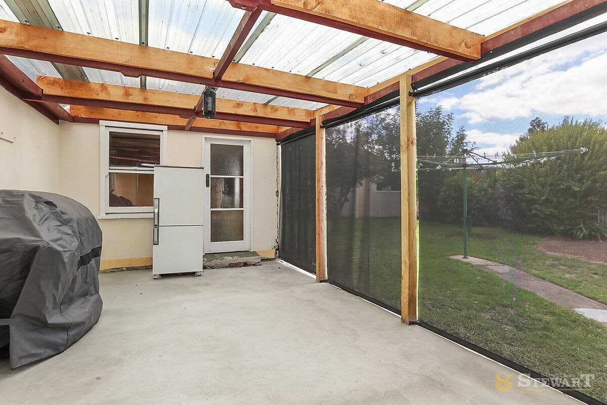 37 Stewart Street, Colac, VIC, Colac - Thumbnail 3