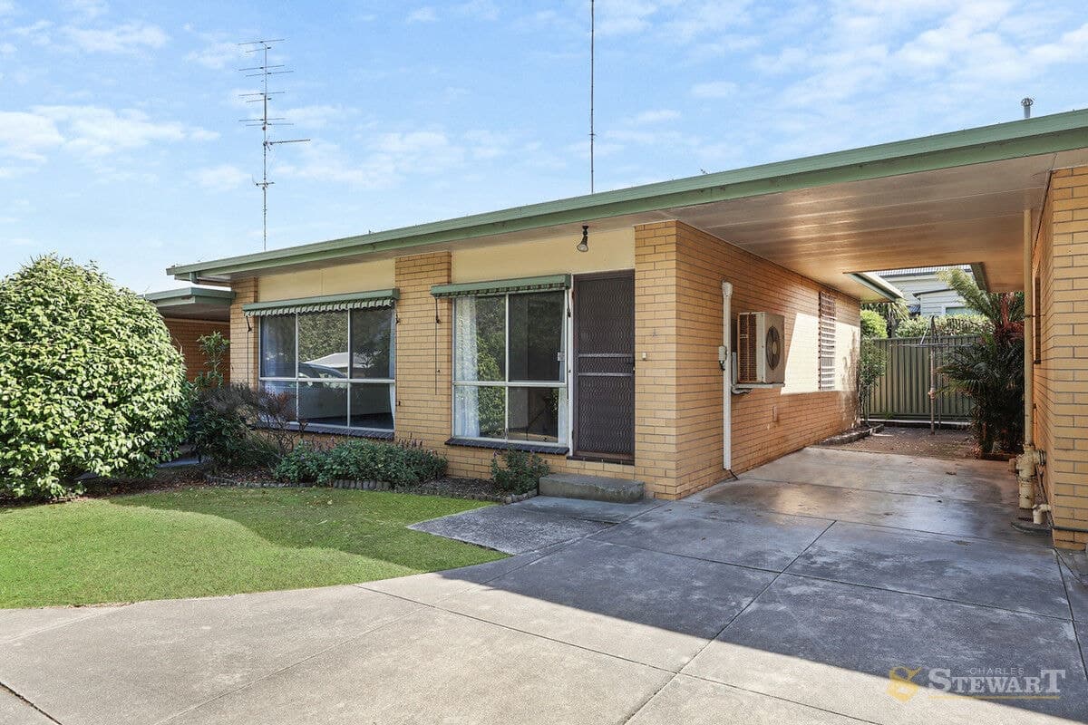 2/10 Pollack Street, Colac, VIC, Colac - Thumbnail 2
