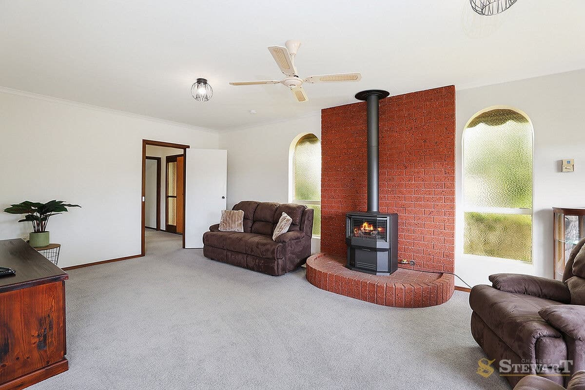 106 Hart Street, Colac, VIC, Colac - Thumbnail 5