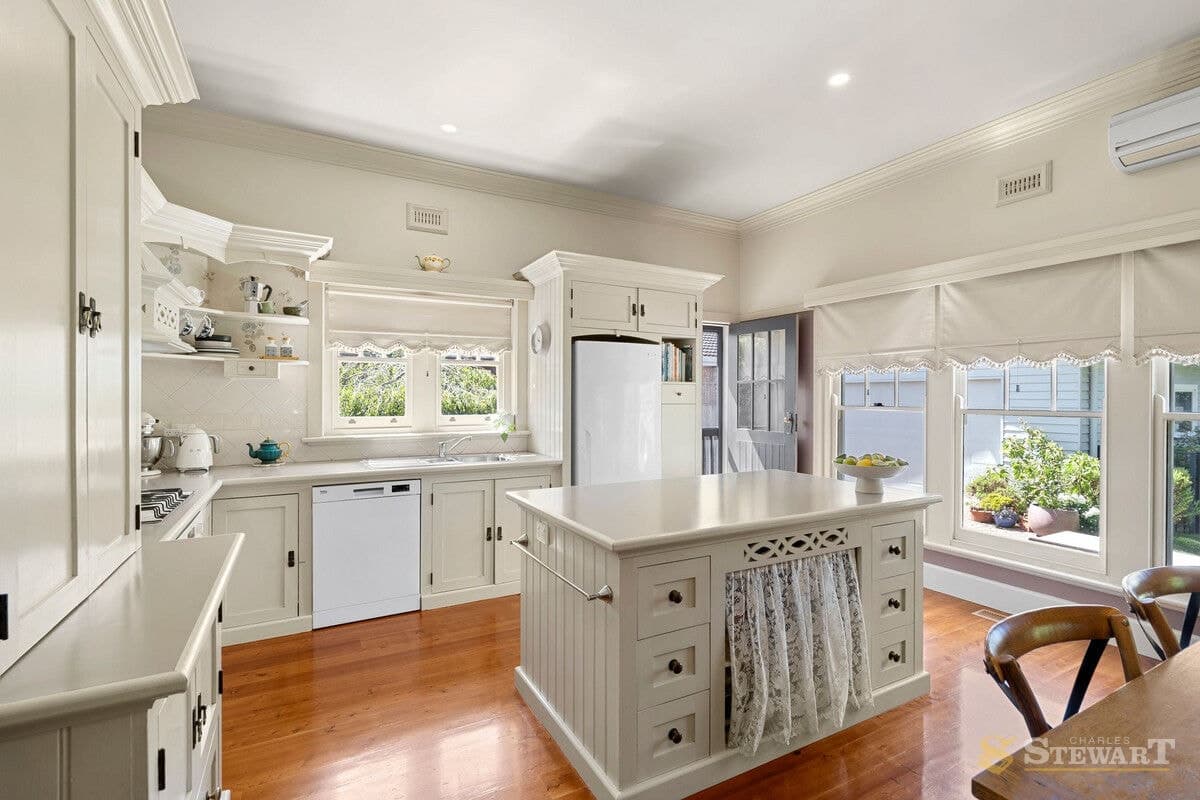 2 Pollack Street, Colac, VIC, Colac - Thumbnail 4