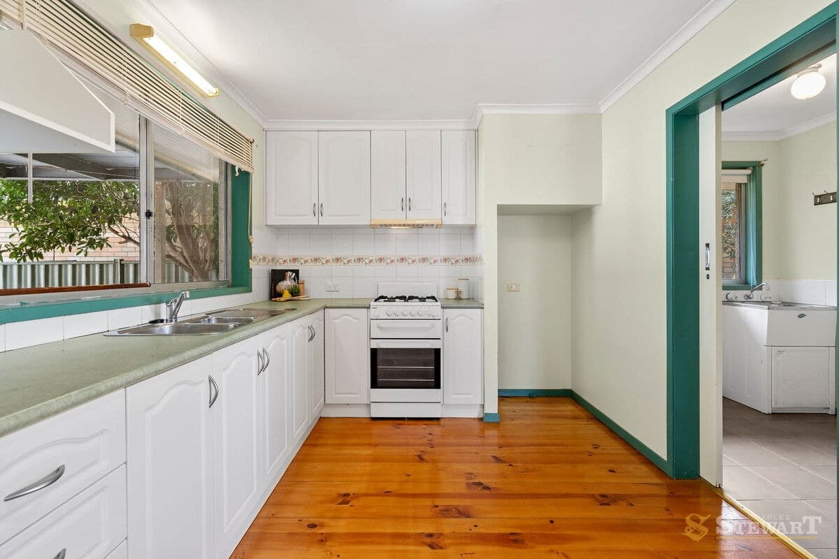 96 Sinclair Street South, Colac, VIC, Colac - Thumbnail 3