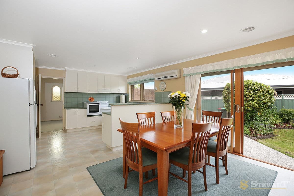 10 and 10A Toorak Crescent, Colac, VIC, Colac - Thumbnail 4