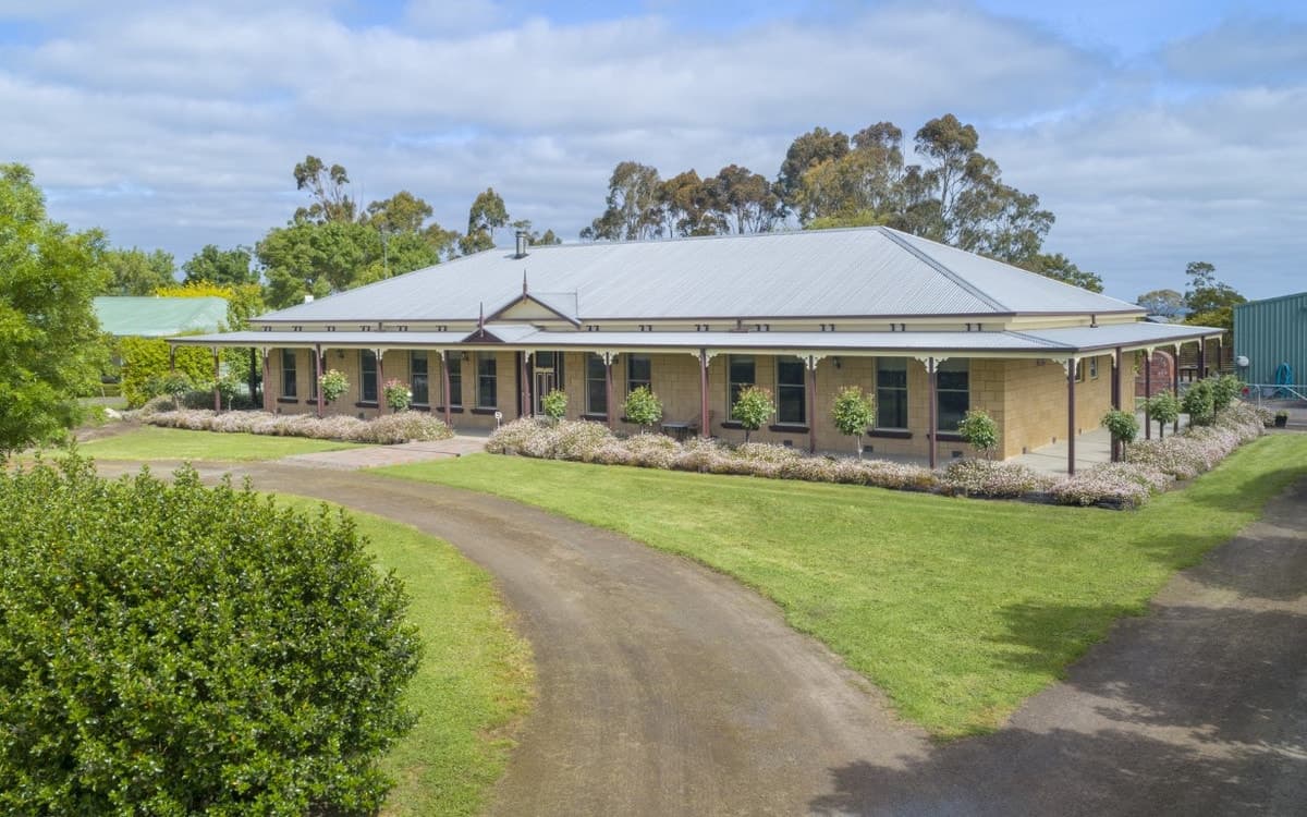19 Blandford Street, Cobden, VIC, Cobden - Image 1