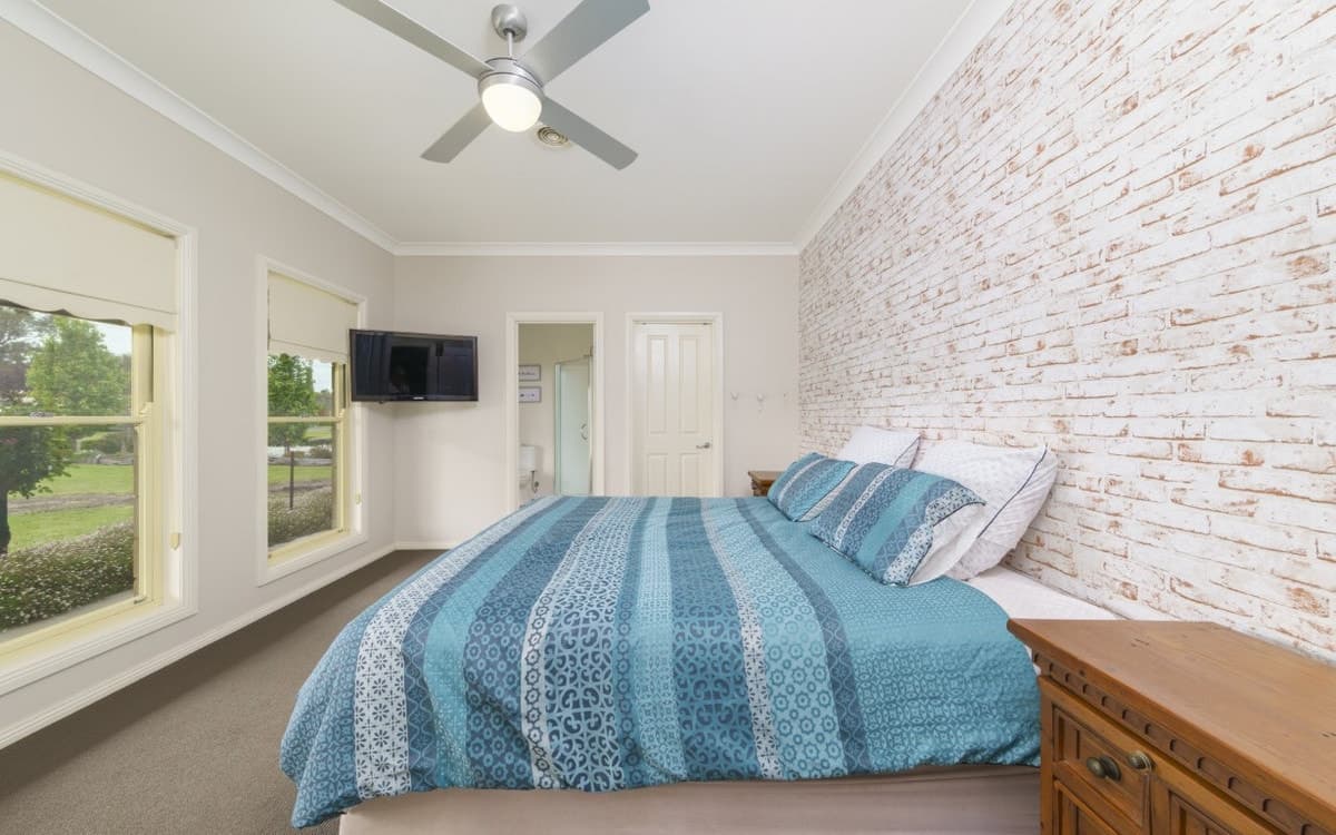 19 Blandford Street, Cobden, VIC, Cobden - Thumbnail 6