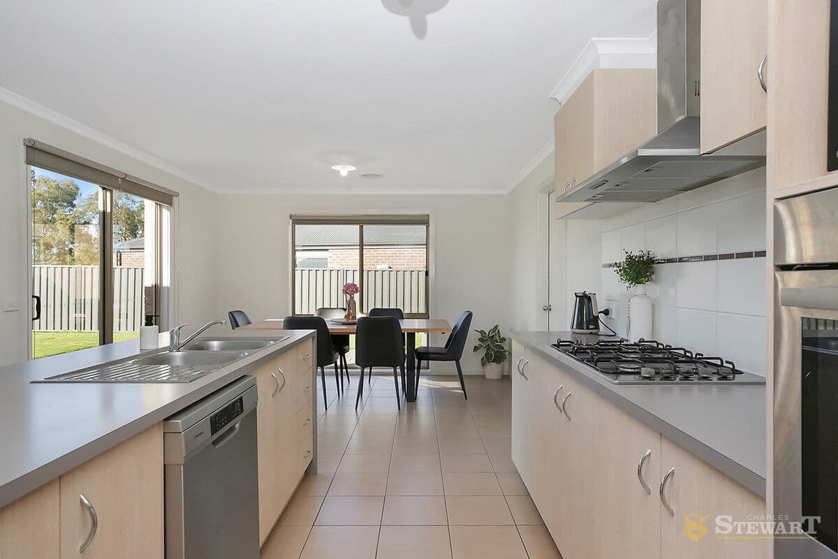 71 Imperial Drive, Colac, VIC, Colac - Thumbnail 3