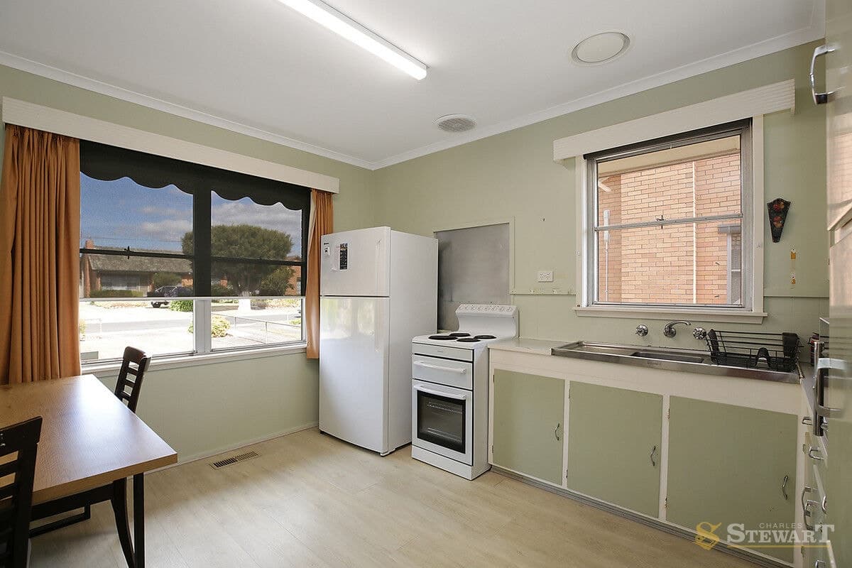 28 Hancock Street, Colac, VIC, Colac - Thumbnail 2