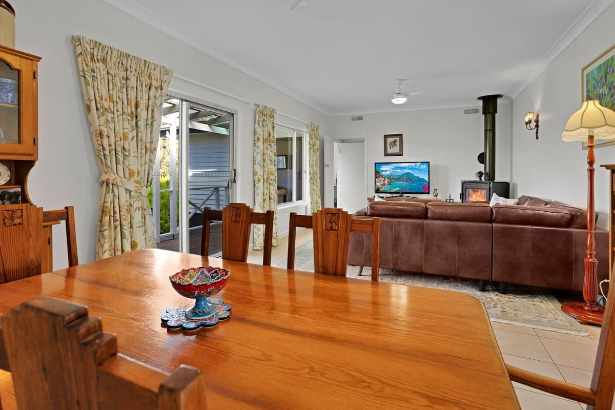 134 Watton Street, Penshurst, VIC, Penshurst - Thumbnail 3