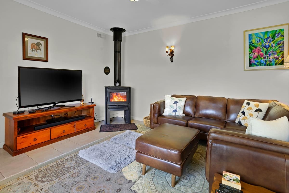 134 Watton Street, Penshurst, VIC, Penshurst - Thumbnail 4