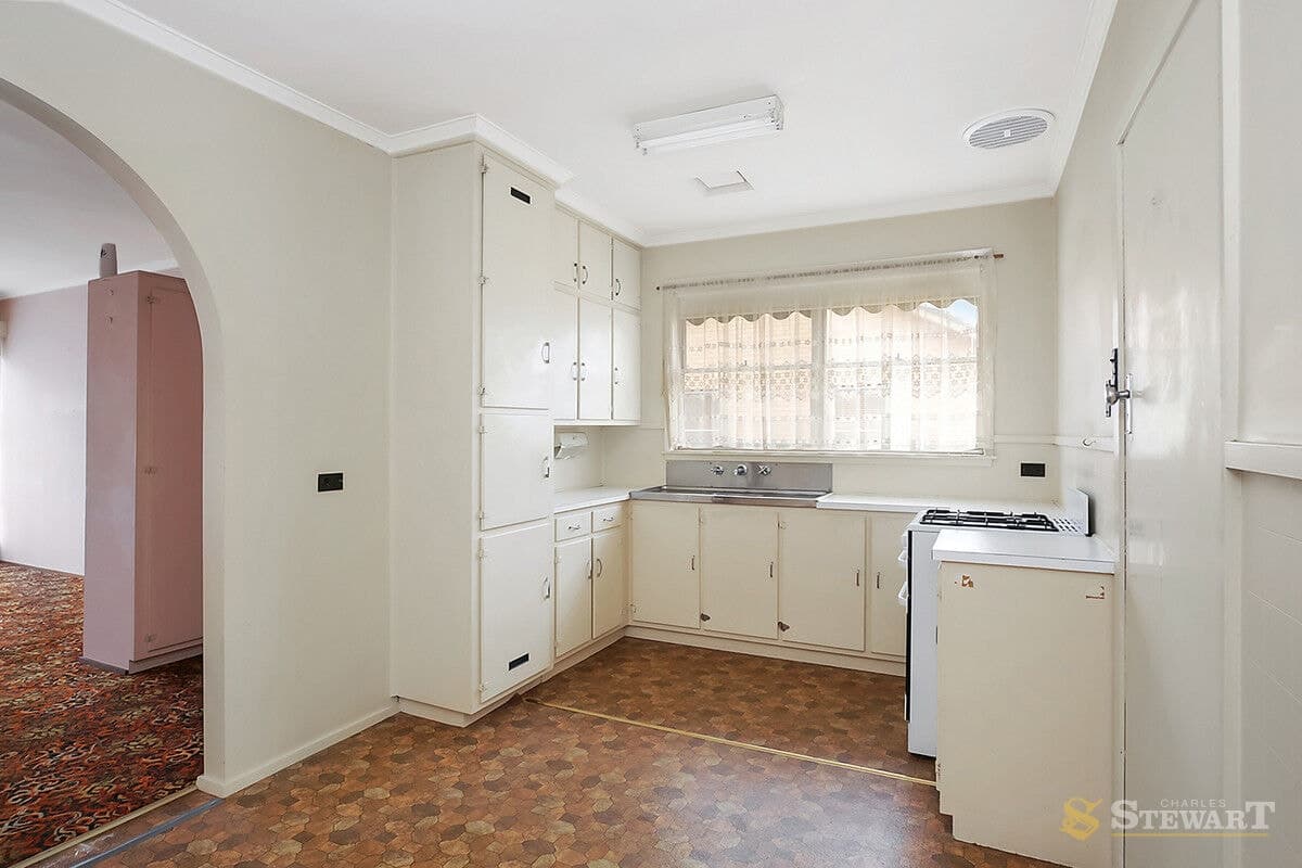 195 Hearn Street, Colac, VIC, Colac - Thumbnail 2