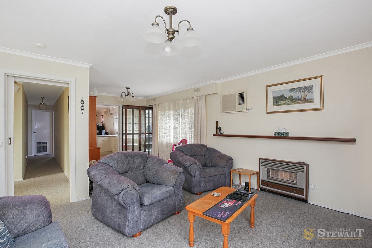 11 John Crescent, Colac, VIC, Colac - Thumbnail 6
