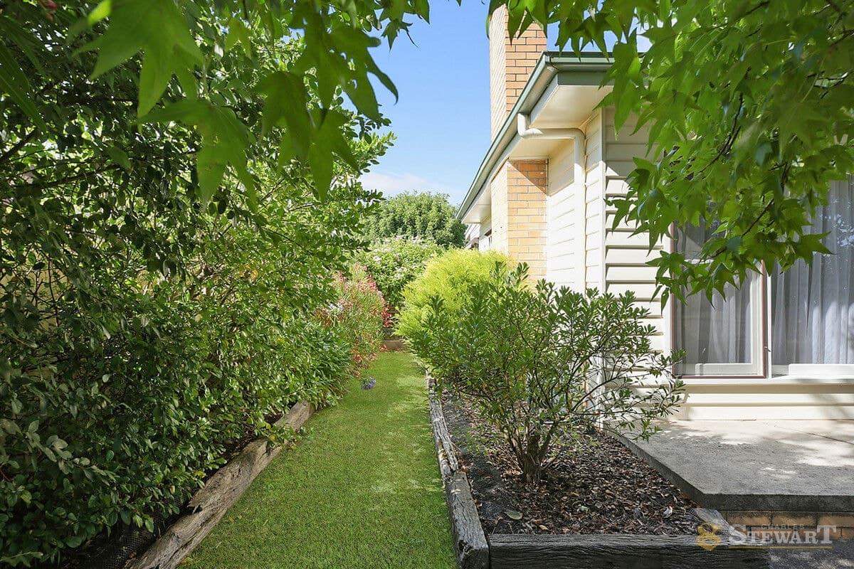 190 Hearn Street, Colac, VIC, Colac - Thumbnail 2