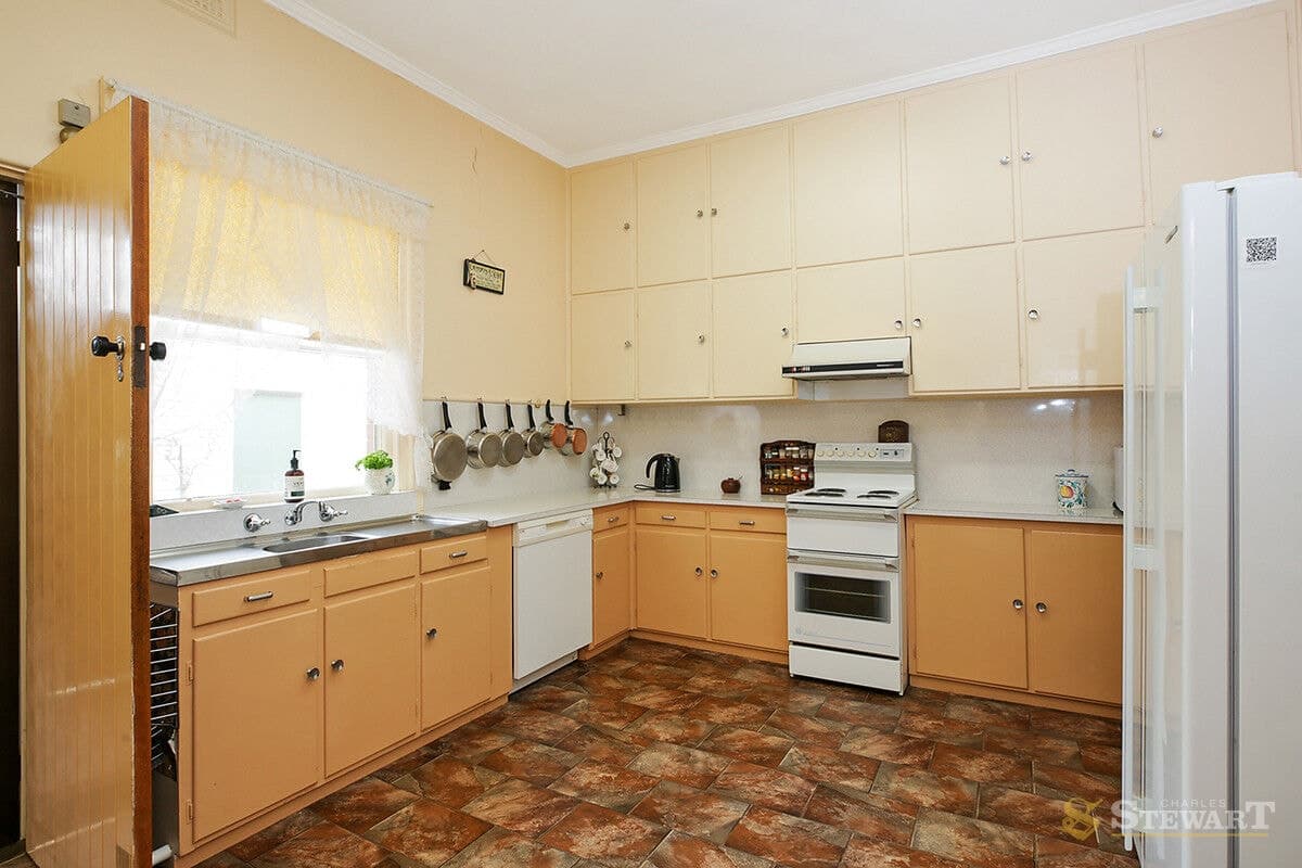 20 Marks Street, Colac, VIC, Colac - Thumbnail 5