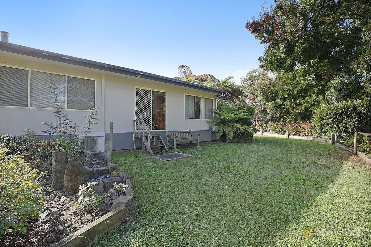 31-33 Wallace Street, Colac, VIC, Colac - Thumbnail 2