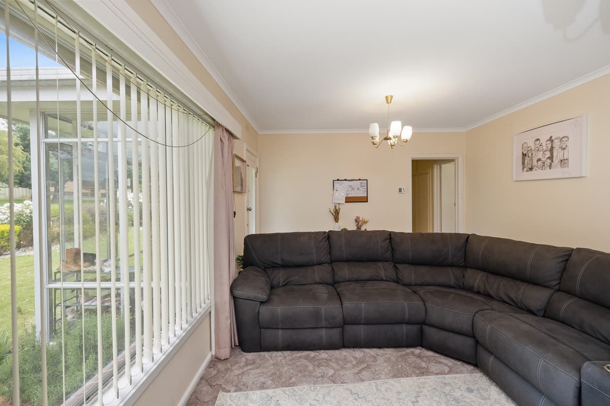 16 Chaucer Street, Hamilton, VIC, Hamilton - Thumbnail 4