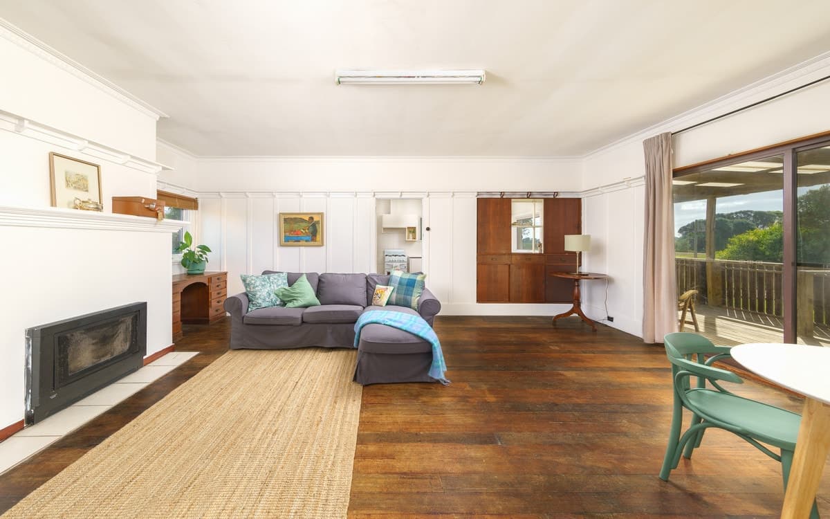 7 Champion Street, Peterborough, VIC, Peterborough - Thumbnail 4