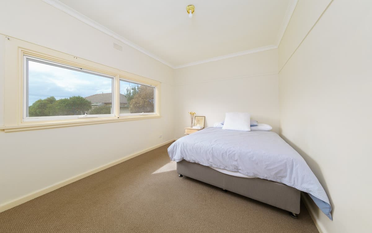 7 Champion Street, Peterborough, VIC, Peterborough - Thumbnail 5